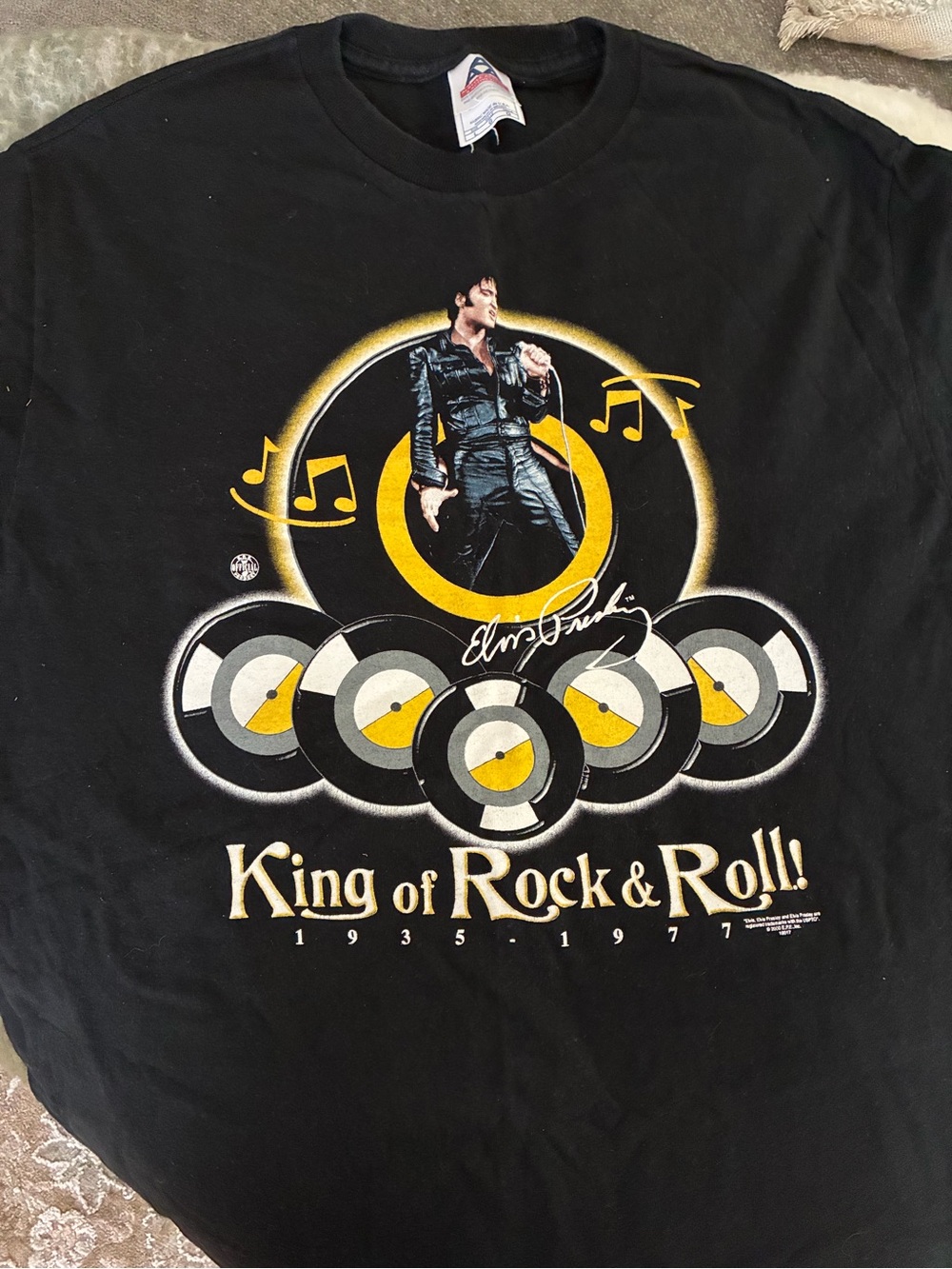 Elvis Presley "King of Rock & Roll" Black Graphic Tee Large